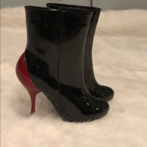 Newport News Black Patent Leather Ankle Boots
